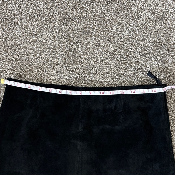 Sale!!! XOXO Women’s Vintage Y2K Mini Black Genuine Leather Suede Skirt Size S - Picture 6 of 12